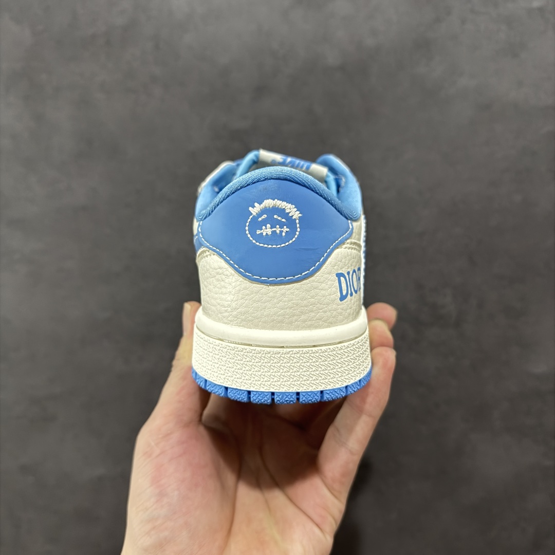 【定制版】Travis Scott x Fragment Design x Air Jordan 1 Low OG SP AJ1 迪奥联名 天蓝米白 低帮文化休闲板鞋 LD2025-028