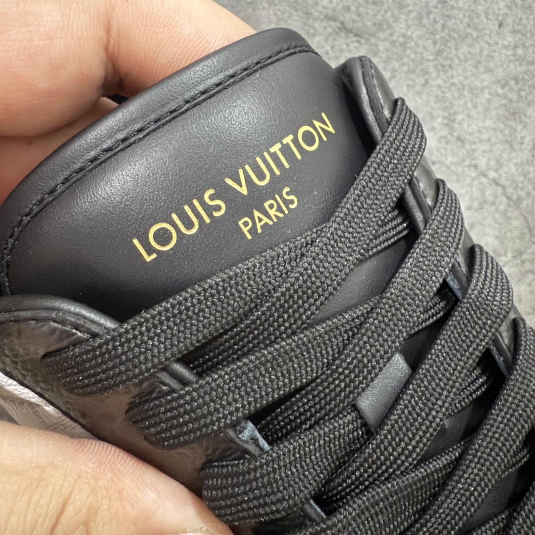 图片[5]-【海淘代购版】Louis Vuitton LV 路易威登 Rivoli 低帮休闲板鞋 海淘代购同渠道品质 高端零售 外贸充正专供 原版购入开发 ZP级全套包装 完美楦型 正确卡色 大底TPU 质感媲美原版 细节与原版一致 请注意区分市面通货材 尺码：38 39 40 41 42 43 44 45 46-选品中心