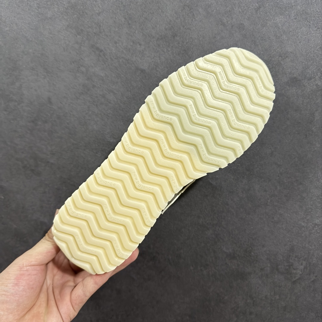 图片[9]-【全新Real纯原版】New Balance NB 471系列 U471GR 元祖灰 小红书爆款 全新档案 独立私磨开发 正确色卡校准 长绒反毛材质一比一还原 头层N字标 后跟弧度一致 中底拉帮干净利索 尺码：36 37 37.5 38 38.5 39 40 40.5 41 42 42.5 43 44 45-选品中心