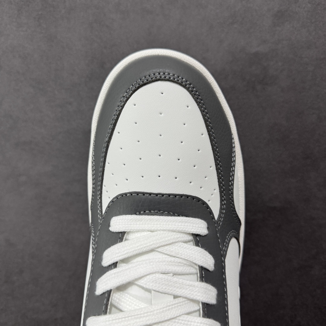 图片[8]-【公司级】alo25ss 春夏新款 拼色小白鞋厚底舒适休闲款 alo比耐克更懂女生！上脚超级百搭！而且超级舒适！是厚底款但是上脚一点都不沉重！ 非常轻便！套上袜套搭配更好看！而且还是明星同款推荐～上脚增高显腿细！ 超级适合我们小个子女生～鞋子整体也是经典的拼色撞色设计搭配鞋面细腻的真皮纹路肌理感！！ 尺码：36 36.5 37.5 38 38.5 39 40 40.5 41 42 42.5 43 44 44.5 45-选品中心