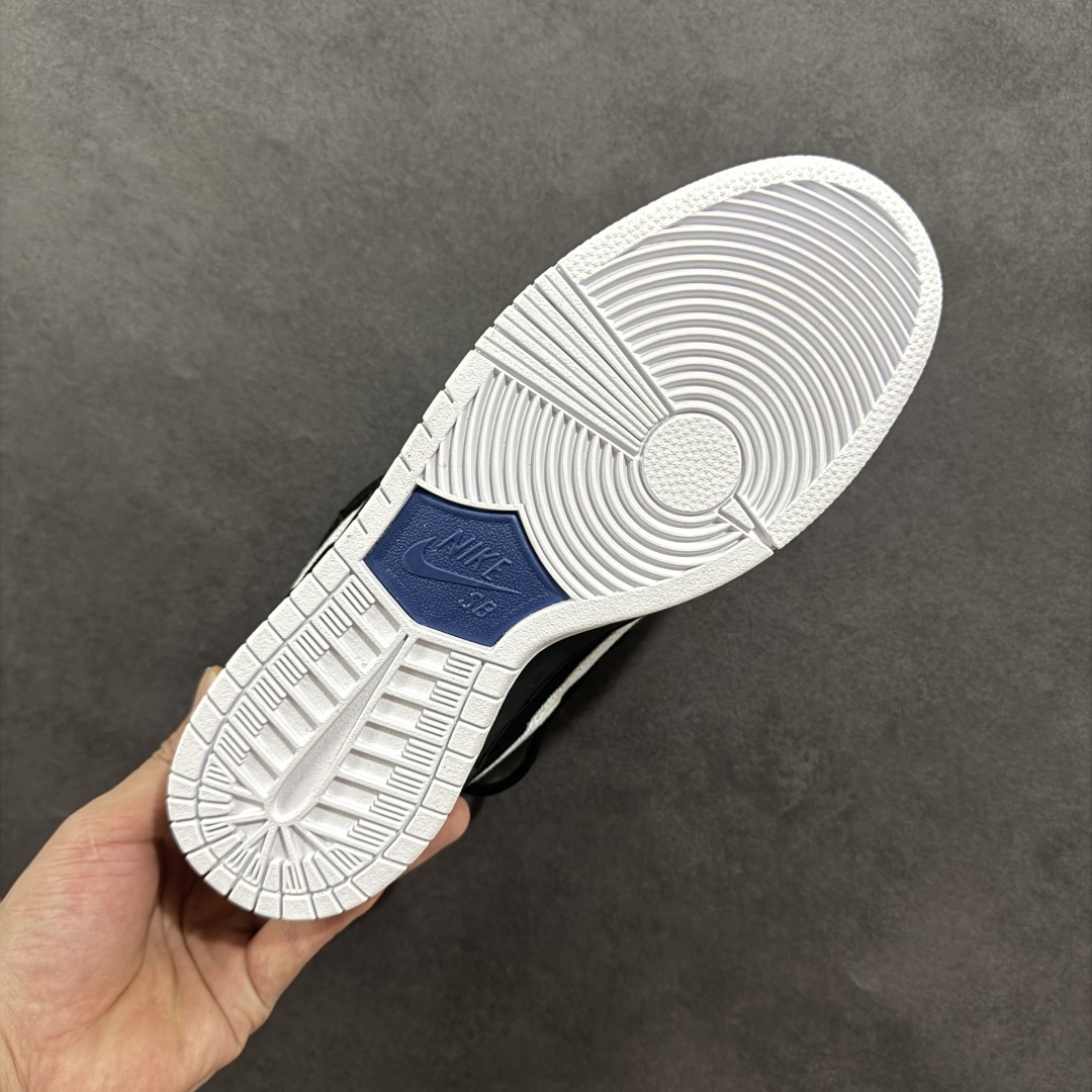 Nk SB Dunk Low 复古低帮板鞋 DX6775-400