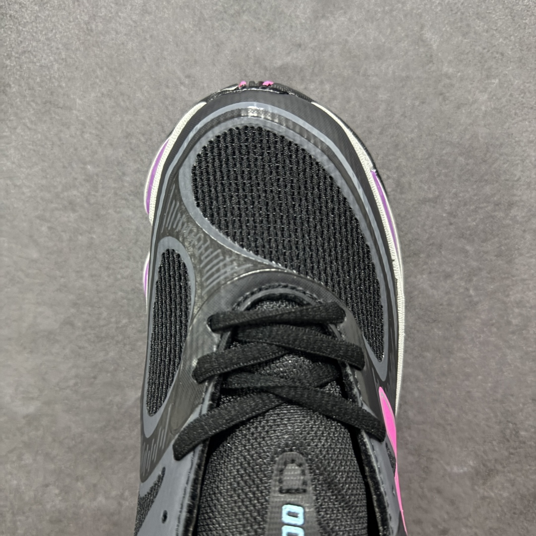 图片[8]-【公司级】New Balance NB2000 舒适百搭防滑耐磨低帮 休闲跑步鞋 New Balance 在近两年的球鞋市场屡出奇招，在经典鞋型保持进一步增长的同时，推出的每一款新鞋型也都有傲人的战绩。在 327、9060 等鞋型获得成功之后，今天 New Balance 家族又迎来了新鲜血液的注入。这双New Balance 2000 依然是融合了新旧元素的跑鞋造型，命名为 2000，或许是它的设计理念有着 Y2K 的血统。最大的亮点，在于这双鞋的中底。外侧以五个ABZORB 单元，带来极具辨识度和冲击力的视觉效果，让这双鞋在外观和脚感方面都颇具吸引力。 尺码：36 37 37.5 38 38.5 39 40 40.5 41 42 42.5 43 44 45-选品中心