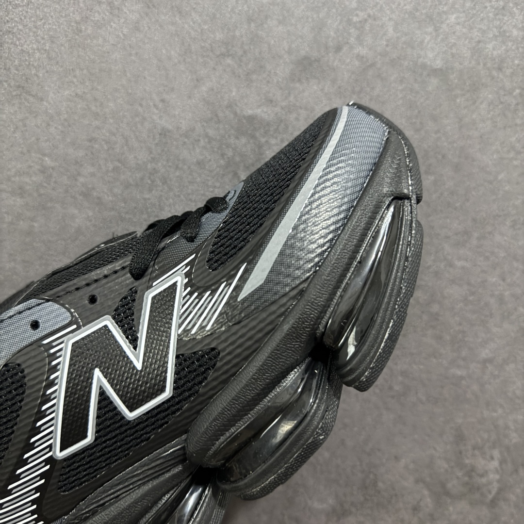 图片[5]-【公司级】New Balance NB2000 舒适百搭防滑耐磨低帮 休闲跑步鞋 New Balance 在近两年的球鞋市场屡出奇招，在经典鞋型保持进一步增长的同时，推出的每一款新鞋型也都有傲人的战绩。在 327、9060 等鞋型获得成功之后，今天 New Balance 家族又迎来了新鲜血液的注入。这双New Balance 2000 依然是融合了新旧元素的跑鞋造型，命名为 2000，或许是它的设计理念有着 Y2K 的血统。最大的亮点，在于这双鞋的中底。外侧以五个ABZORB 单元，带来极具辨识度和冲击力的视觉效果，让这双鞋在外观和脚感方面都颇具吸引力。 尺码：36 37 37.5 38 38.5 39 40 40.5 41 42 42.5 43 44 45-选品中心