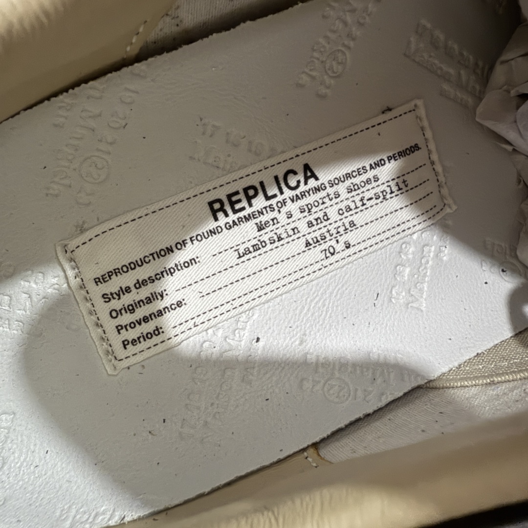 图片[5]-【渠道版】Maison Margiela MM6梅森马吉拉 Calfskin Replica 复古 德训 时尚板鞋 男女款 黑生胶 网红单品 高端外贸 平台零售专供批次 全头层软牛皮鞋面 头层羊皮内里 乳胶鞋垫 中底钢印 原版织唛 尺码：35-45 含半码-选品中心