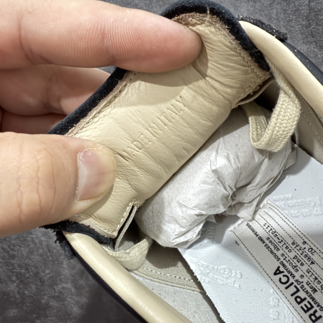 图片[8]-【渠道版】Maison Margiela MM6梅森马吉拉 Calfskin Replica 复古 德训 时尚板鞋 男女款 黑生胶 网红单品 高端外贸 平台零售专供批次 全头层软牛皮鞋面 头层羊皮内里 乳胶鞋垫 中底钢印 原版织唛 尺码：35-45 含半码-选品中心