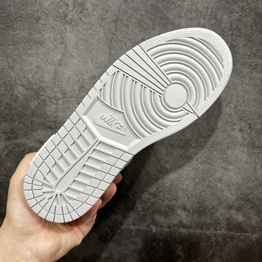 【礼盒版】Air Jordan AJ1 Low 熊猫恶作剧全系-游龙则灵 臻于至善
独家正确版本 原