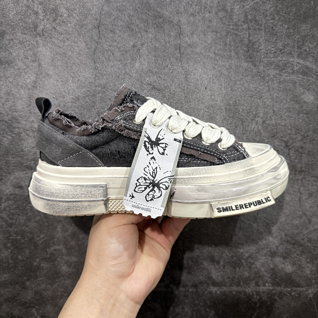【广东纯原版本】SMILEREPUBLIC INCEPTION GRAY FRINGE 檀健次70s灰色流苏增高低帮帆布休闲鞋  #采用了高质量环保型帆布材料,经过多重精湛的工艺制作而成。以70年代盛兴的帆布鞋为设计灵感,将品牌logo镶嵌于鞋底,百搭时尚,尽显潮酷姿态!  尺码:35 36 37 38 39 40 41 42 43 44-选品中心