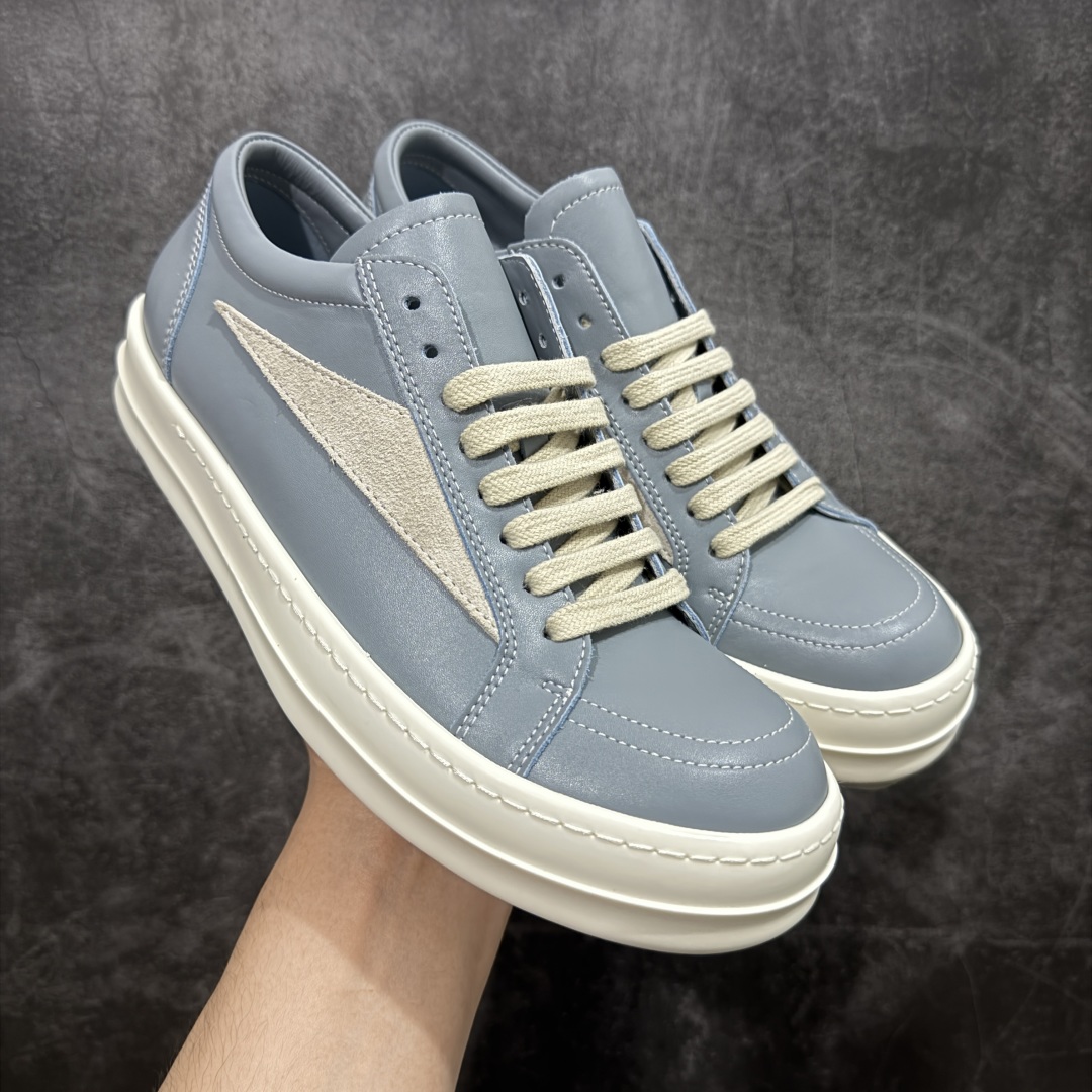 【G版纯原】Rick Owens Edfu 瑞克·欧文斯低帮皮面时尚运动板鞋 雾霾蓝 二级市场已经7K以上 平台客户随意卖四位数 RO广东原厂出品 纯原天花板 原版一比一复刻 冲正绝不翻车 还原度达到百分之98以上 原楦开发纸版版型 ZP拆解原版1:1复模裁片纸版 力求做到0错位 这样才能达到和zp一致的鞋型味道 采用进口cnc数控机床开发对版独家tpu奶香大底 区别于市场所有版本 zp同源全头层粒面小牛皮 达到和zp一致手感 原厂进口细纹布 万邦订购原厂高弹粉红色海绵 内里搭配软质细腻羊皮 TPU高密度大底 软硬度透光度高已经测试和原版一致 尺码:36 37 38 39 40 41 42 43 44 45 46-选品中心