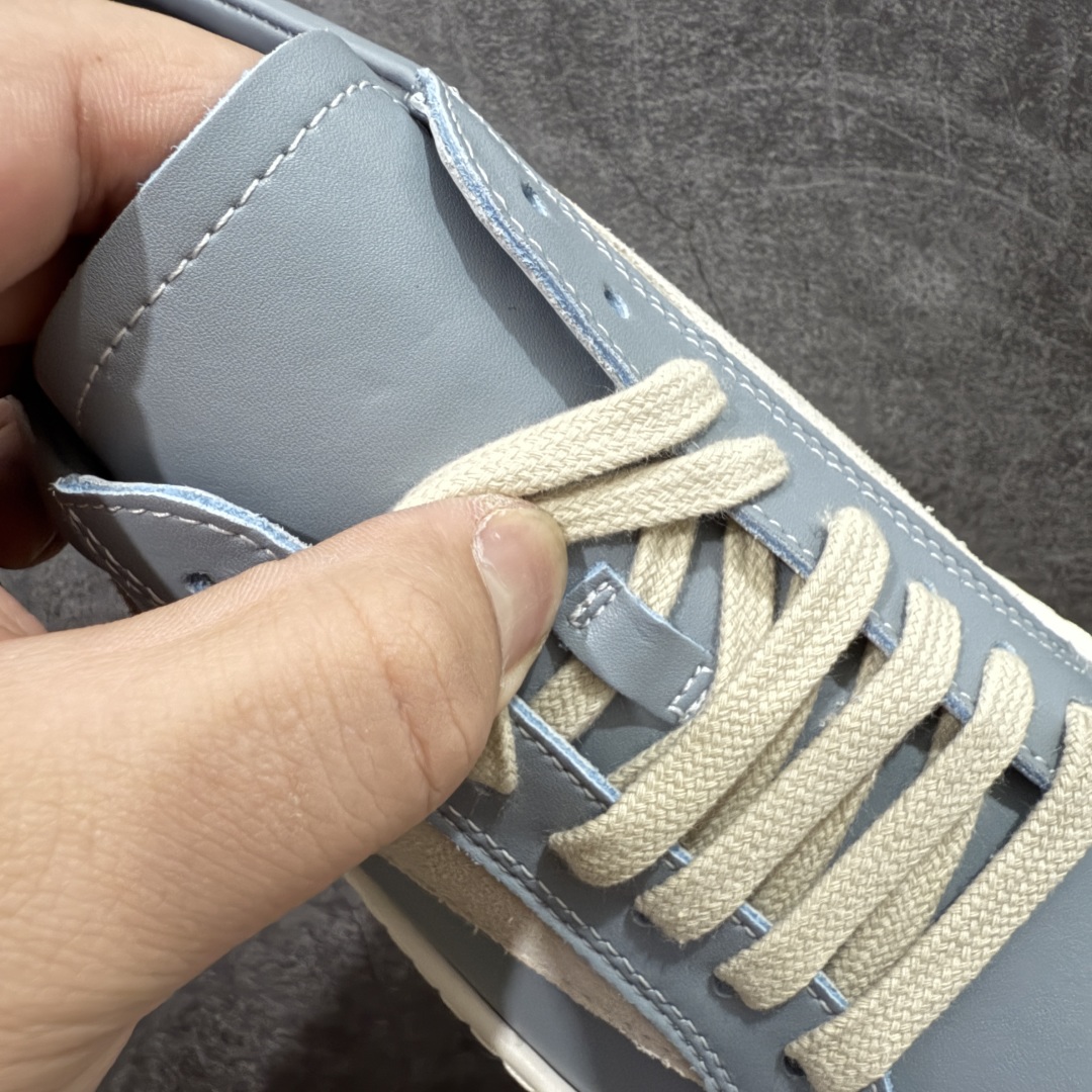 图片[5]-【G版纯原】Rick Owens Edfu 瑞克·欧文斯低帮皮面时尚运动板鞋 雾霾蓝 二级市场已经7K以上 平台客户随意卖四位数 RO广东原厂出品 纯原天花板 原版一比一复刻 冲正绝不翻车 还原度达到百分之98以上 原楦开发纸版版型 ZP拆解原版1：1复模裁片纸版 力求做到0错位 这样才能达到和zp一致的鞋型味道 采用进口cnc数控机床开发对版独家tpu奶香大底 区别于市场所有版本 zp同源全头层粒面小牛皮 达到和zp一致手感 原厂进口细纹布 万邦订购原厂高弹粉红色海绵 内里搭配软质细腻羊皮 TPU高密度大底 软硬度透光度高已经测试和原版一致 尺码：36 37 38 39 40 41 42 43 44 45 46-选品中心