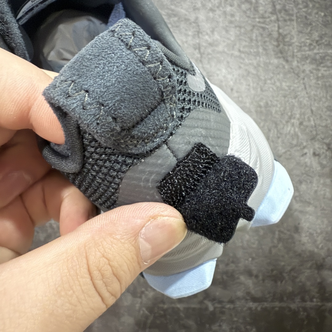 图片[2]-【纯原版】Altra OLYMPUS 6 奥创奥林匹斯六代舒适百搭防滑耐磨低帮户外跑步鞋 2009年，长跑精英运动员Golden Harper在美国犹他州创立了“Altra Footwear”，跑鞋特点是采用舒适的FootShape™M（很适鞋楦）设计和独特的BalancedCushioning™（平衡缓冲）技术，帮助遭受伤病困扰的跑者回归跑步，从而迅速积累起良好的口碑。2011年品牌迅速发展，屡获大奖。2015年开始不仅占据全美跑鞋前十，足迹更是遍布全球。2016年Altra正式进入中国市场，凭借独特的品牌风格以及出色的性能表现，三年来获得越来越多普通跑者的喜爱。销售业绩增长迅速，成为中国越野跑市场占有量前三的跑鞋品牌。 尺码：39 40 40.5 41 42 42.5 43 44 44.5 45-选品中心