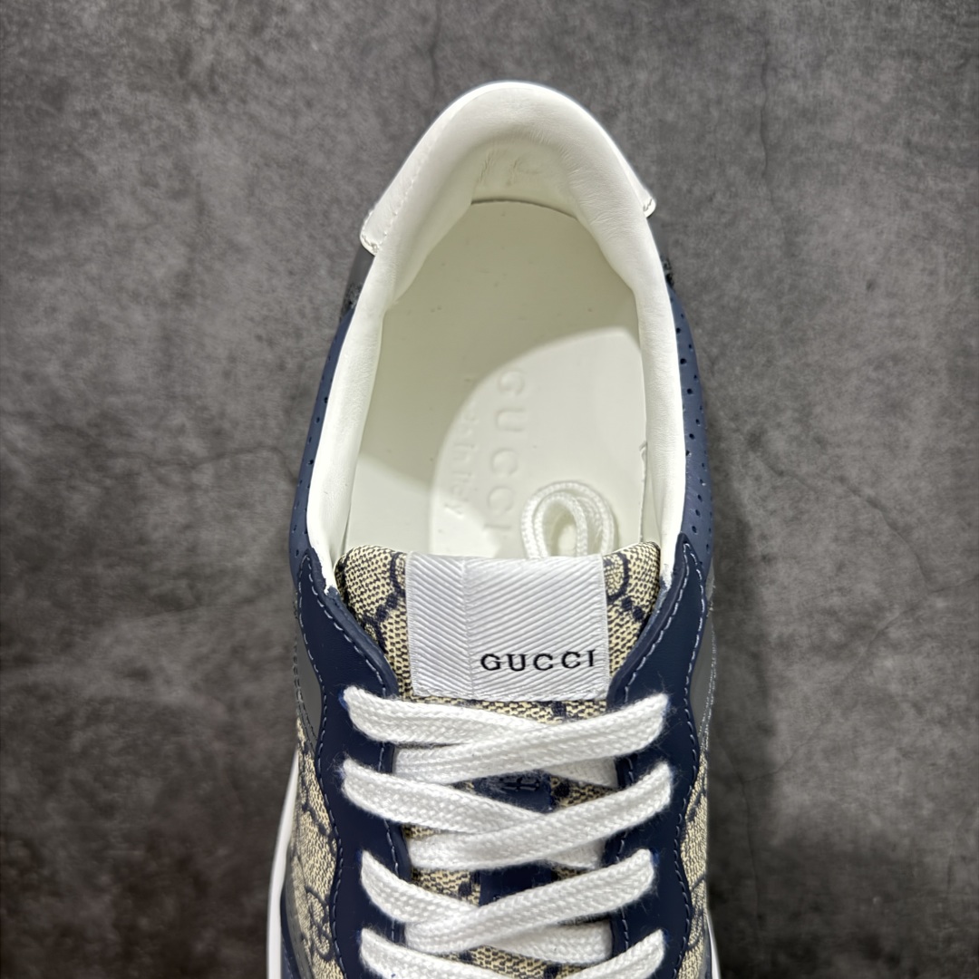 图片[8]-【HS顶级礼盒版】Gucci 2025全新升级版 GG情侣款厚底饼干鞋 小白鞋运动平板鞋 原版原色，配航空礼盒包装 明星 网红 小红书等必定种草打call❤ 原版定制牛皮面料(经典老花布，穿孔，压纹工艺)，原版底有大Gucci Logo，后跟还有个GG Logo， 原版定制，超柔软牛皮内里，牛皮垫脚👍 5cm*厚底，经典gucci织带 尺码：40-45-选品中心