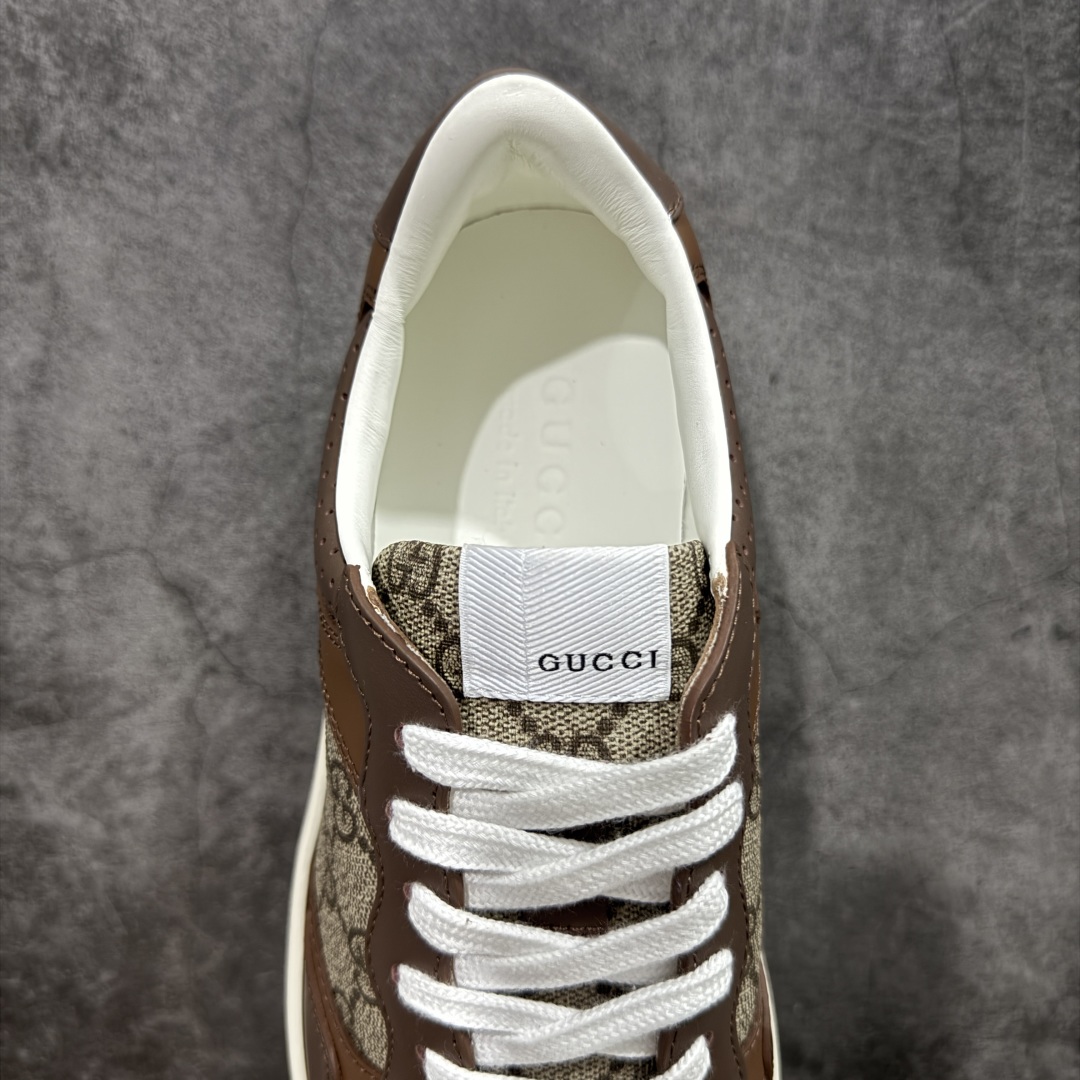图片[8]-【HS顶级礼盒版】Gucci 2025全新升级版 GG情侣款厚底饼干鞋 小白鞋运动平板鞋 原版原色，配航空礼盒包装 明星 网红 小红书等必定种草打call❤ 原版定制牛皮面料(经典老花布，穿孔，压纹工艺)，原版底有大Gucci Logo，后跟还有个GG Logo， 原版定制，超柔软牛皮内里，牛皮垫脚👍 5cm*厚底，经典gucci织带 尺码：40-45-选品中心