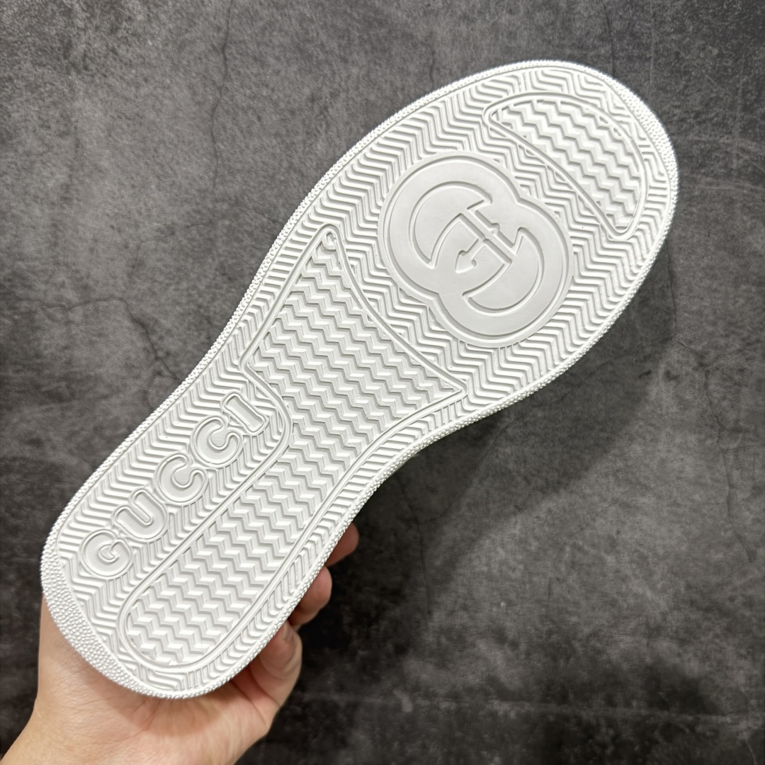 图片[9]-【HS顶级礼盒版】Gucci 2025全新升级版 GG情侣款厚底饼干鞋 小白鞋运动平板鞋 原版原色，配航空礼盒包装 明星 网红 小红书等必定种草打call❤ 原版定制牛皮面料(经典老花布，穿孔，压纹工艺)，原版底有大Gucci Logo，后跟还有个GG Logo， 原版定制，超柔软牛皮内里，牛皮垫脚👍 5cm*厚底，经典gucci织带 尺码：35-45-选品中心