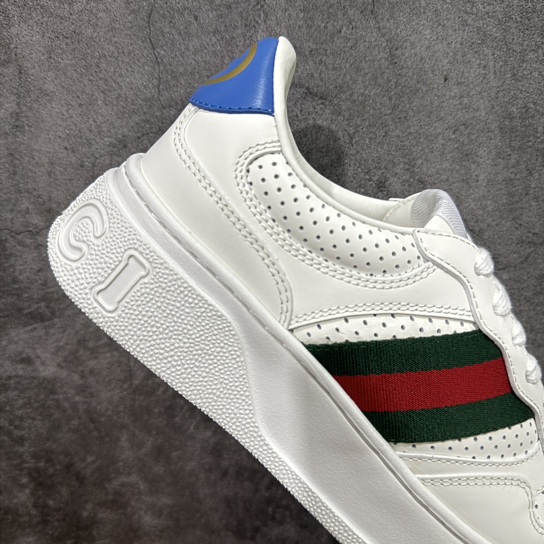 图片[7]-【HS顶级礼盒版】Gucci 2025全新升级版 GG情侣款厚底饼干鞋 小白鞋运动平板鞋 原版原色，配航空礼盒包装 明星 网红 小红书等必定种草打call❤ 原版定制牛皮面料(经典老花布，穿孔，压纹工艺)，原版底有大Gucci Logo，后跟还有个GG Logo， 原版定制，超柔软牛皮内里，牛皮垫脚👍 5cm*厚底，经典gucci织带 尺码：35-45-选品中心