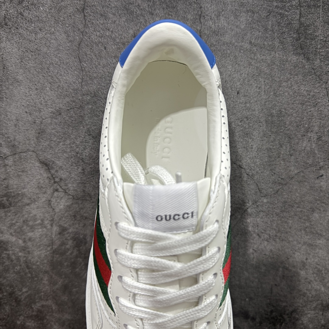 图片[8]-【HS顶级礼盒版】Gucci 2025全新升级版 GG情侣款厚底饼干鞋 小白鞋运动平板鞋 原版原色，配航空礼盒包装 明星 网红 小红书等必定种草打call❤ 原版定制牛皮面料(经典老花布，穿孔，压纹工艺)，原版底有大Gucci Logo，后跟还有个GG Logo， 原版定制，超柔软牛皮内里，牛皮垫脚👍 5cm*厚底，经典gucci织带 尺码：35-45-选品中心