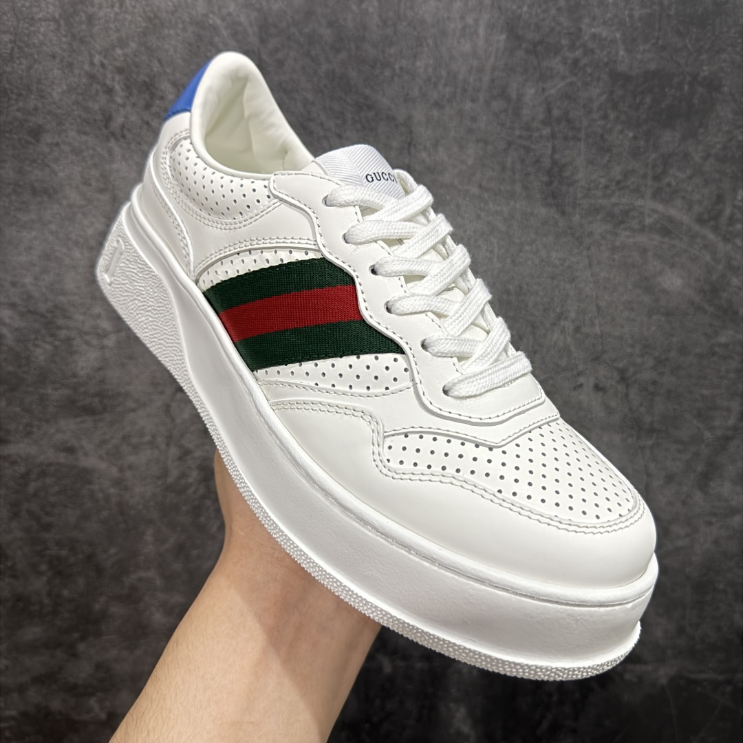 图片[3]-【HS顶级礼盒版】Gucci 2025全新升级版 GG情侣款厚底饼干鞋 小白鞋运动平板鞋 原版原色，配航空礼盒包装 明星 网红 小红书等必定种草打call❤ 原版定制牛皮面料(经典老花布，穿孔，压纹工艺)，原版底有大Gucci Logo，后跟还有个GG Logo， 原版定制，超柔软牛皮内里，牛皮垫脚👍 5cm*厚底，经典gucci织带 尺码：35-45-选品中心