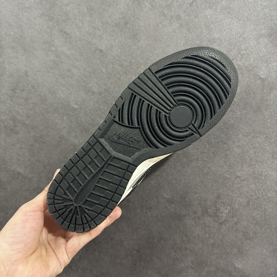 NIKE DUNK SB LOW 全新配色 su7小米联名 定制Dunk SB顾名思义 具有经典的Dunk血缘 XX3168-169