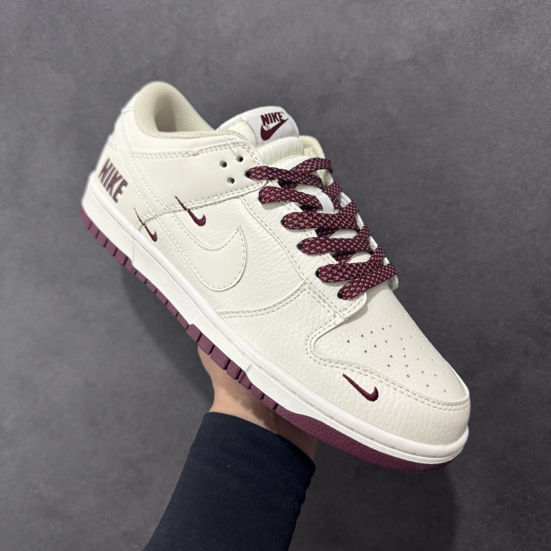 【定制版】Nike SB Dunk Low 联名三勾 米酒红 配色低帮休闲运动滑板板鞋 3M反光 NK5639-322