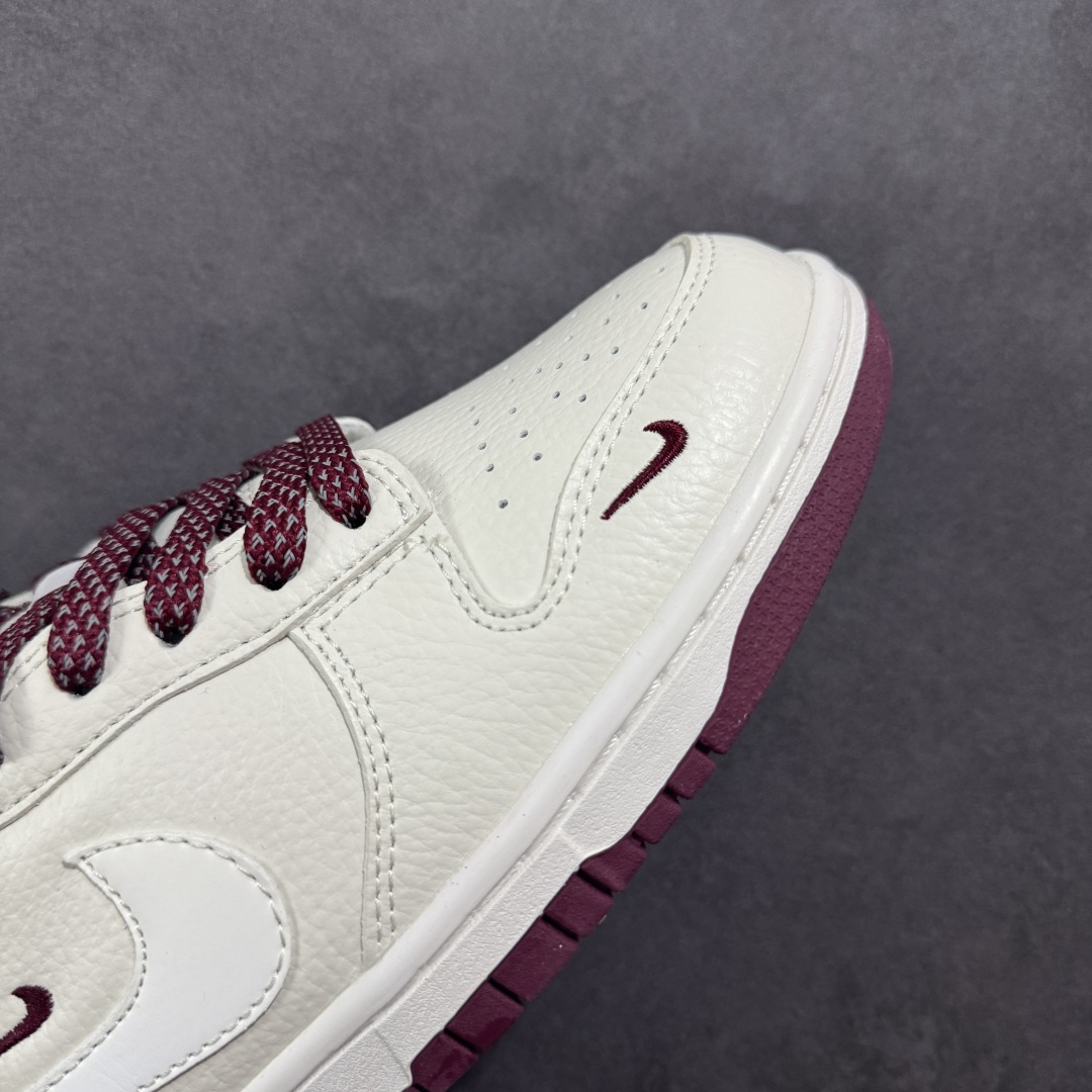 【定制版】Nike SB Dunk Low 联名三勾 米酒红 配色低帮休闲运动滑板板鞋 3M反光 NK5639-322