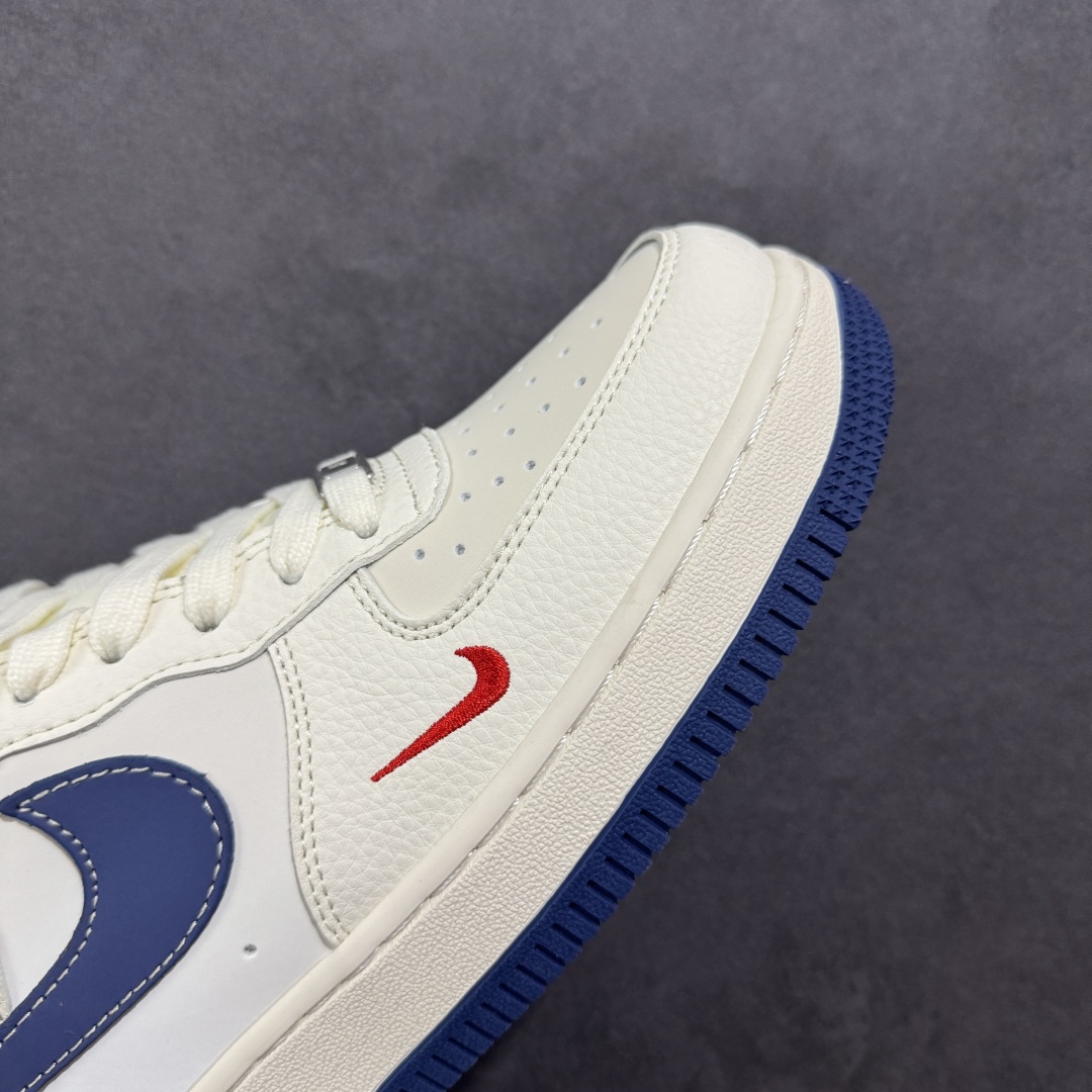 【定制版】Nike Air Force 1'07 Low 斯图西联名 米蓝底红尾 空军一号低帮休闲板鞋 JJ2508-716