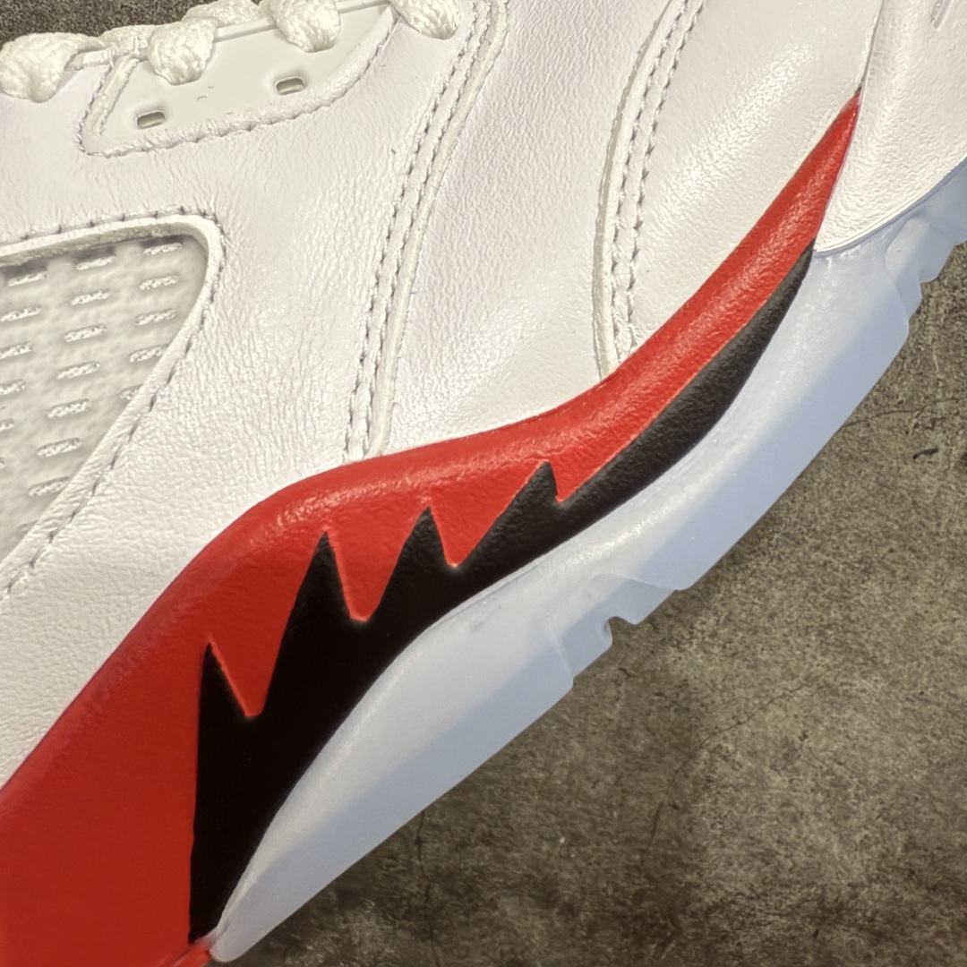  
【莞产】Air Jordan 5 Fire Red“Black Tongue” AJ5 高帮 复古篮