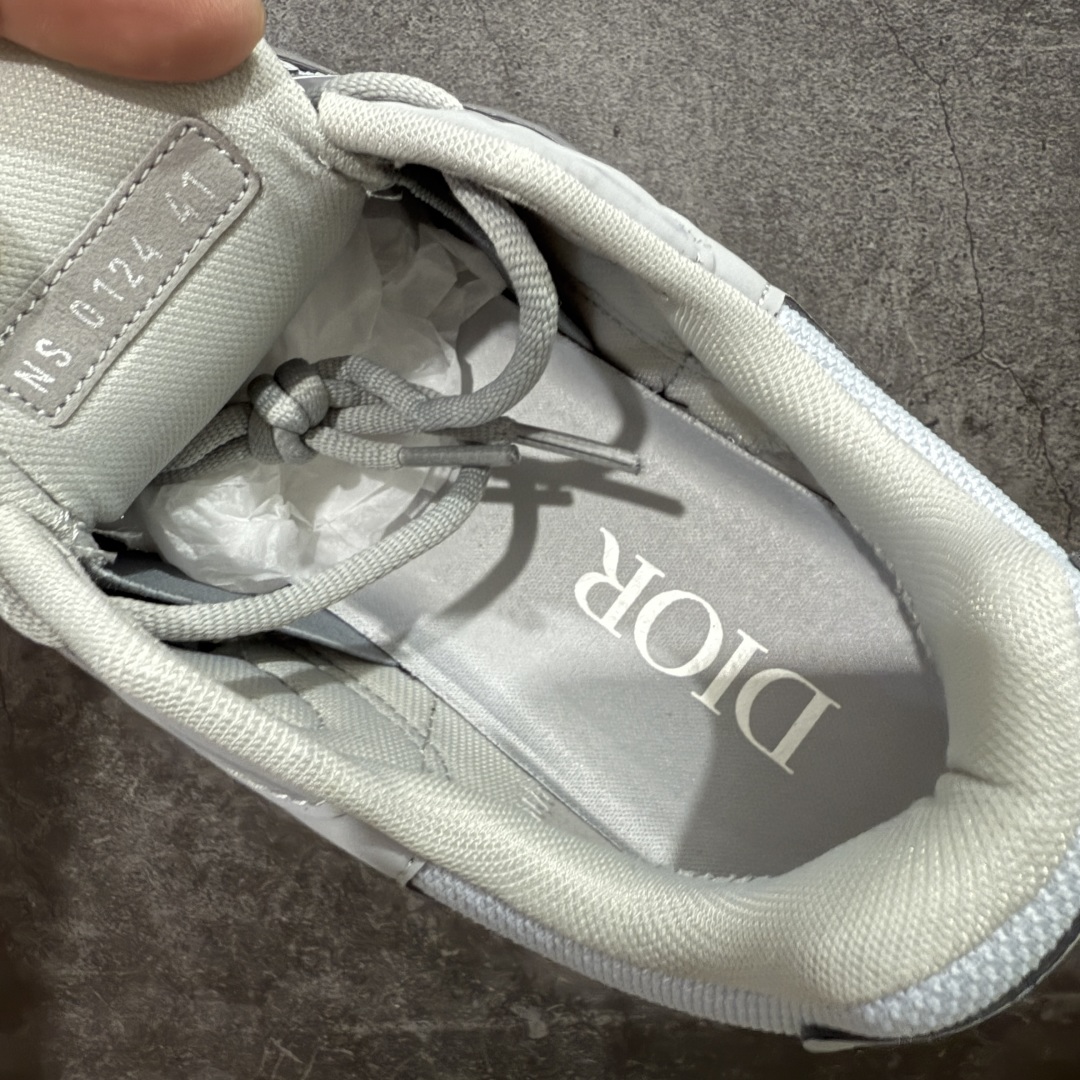 图片[7]-【总裁版】Dior B30 迪奥网眼织物低帮运动休闲鞋 原版开模 海淘专供品质同渠道货源 全套专柜原装配件 该款系列采用黑网色眼织物白和色科技料面精心制 作饰以反光“CD30”图形标志 外格轻盈的刻雕效果橡胶鞋搭底配标志性点的缀提升格调 内弹部力细节塑造想理的舒适穿着体验可与各休式闲造型配搭 彰显尚时现代的运风动范 正常尺码：39 40 41 42 43 44 45-选品中心