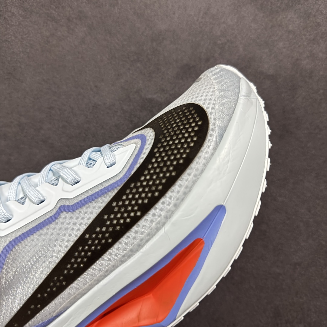 图片[5]-【公司级】NK ZoomX Invincible Run Flyknit 6 轻量跑鞋 飞织低帮休闲运动慢跑鞋 厚底增高 老爹鞋 此鞋专为短跑运动员而生 是为 5 至 10 公里距离的赛事和训练打造 整体设计采用流线型的轻质工程网眼材质构成鞋面 并与其他 Running 旗舰鞋款同样搭载全脚掌 ZoomX 缓冲中底 搭配 Pebax 物料与橡胶外底 ZoomX StreakFly 首发配色以Prototype呈现 其灵感是来自开发期间的磨损测试 透过编号的标记与内侧的预期跑步距离突出研发过程 货号： HJ7038-100 尺码：36 36.5 37.5 38 38.5 39 40 40.5 41 42 42.5 43 44 45-选品中心