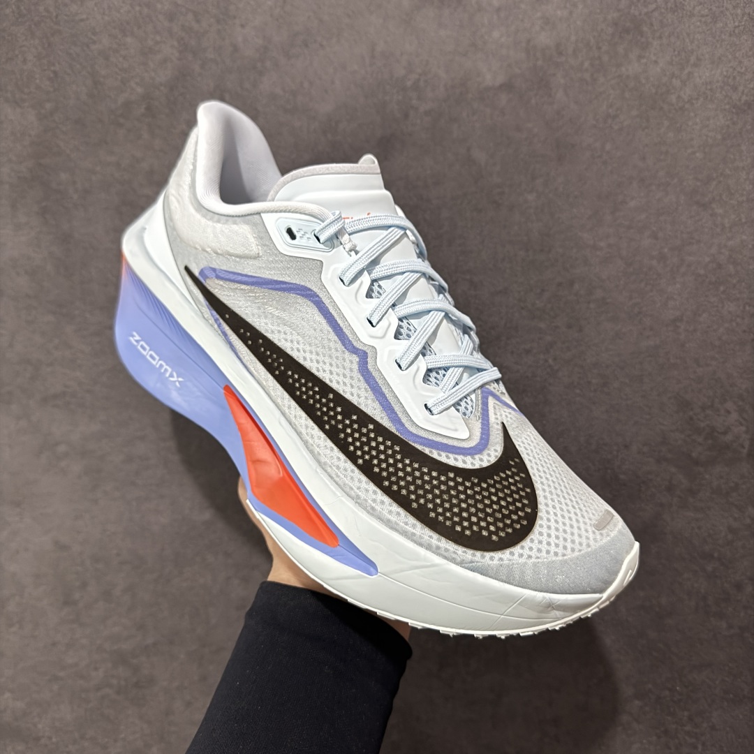 图片[3]-【公司级】NK ZoomX Invincible Run Flyknit 6 轻量跑鞋 飞织低帮休闲运动慢跑鞋 厚底增高 老爹鞋 此鞋专为短跑运动员而生 是为 5 至 10 公里距离的赛事和训练打造 整体设计采用流线型的轻质工程网眼材质构成鞋面 并与其他 Running 旗舰鞋款同样搭载全脚掌 ZoomX 缓冲中底 搭配 Pebax 物料与橡胶外底 ZoomX StreakFly 首发配色以Prototype呈现 其灵感是来自开发期间的磨损测试 透过编号的标记与内侧的预期跑步距离突出研发过程 货号： HJ7038-100 尺码：36 36.5 37.5 38 38.5 39 40 40.5 41 42 42.5 43 44 45-选品中心