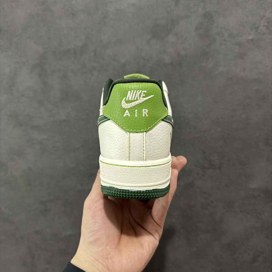  
【定制版】Nike Air Force 1 Low 07 x Louis Vuitton 白绿小钩
