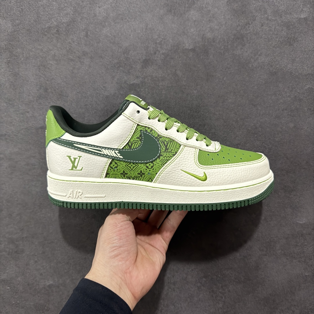  
【定制版】Nike Air Force 1 Low 07 x Louis Vuitton 白绿小钩
