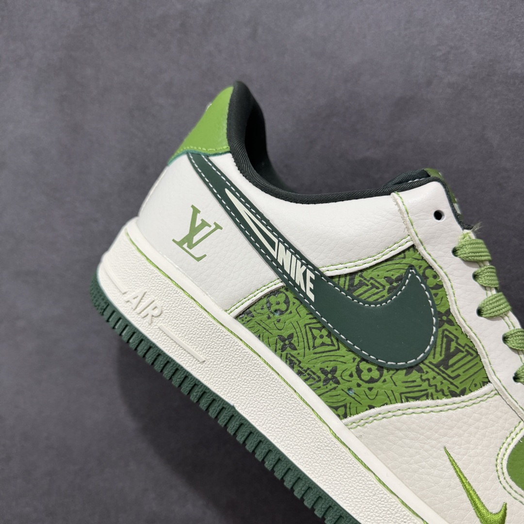  
【定制版】Nike Air Force 1 Low 07 x Louis Vuitton 白绿小钩
