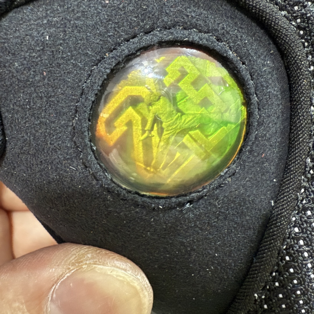 【纯原】Air Jordan AJ13 纯黑 黑猫反光猫眼 -011
全新订单配色 高端零售
外贸