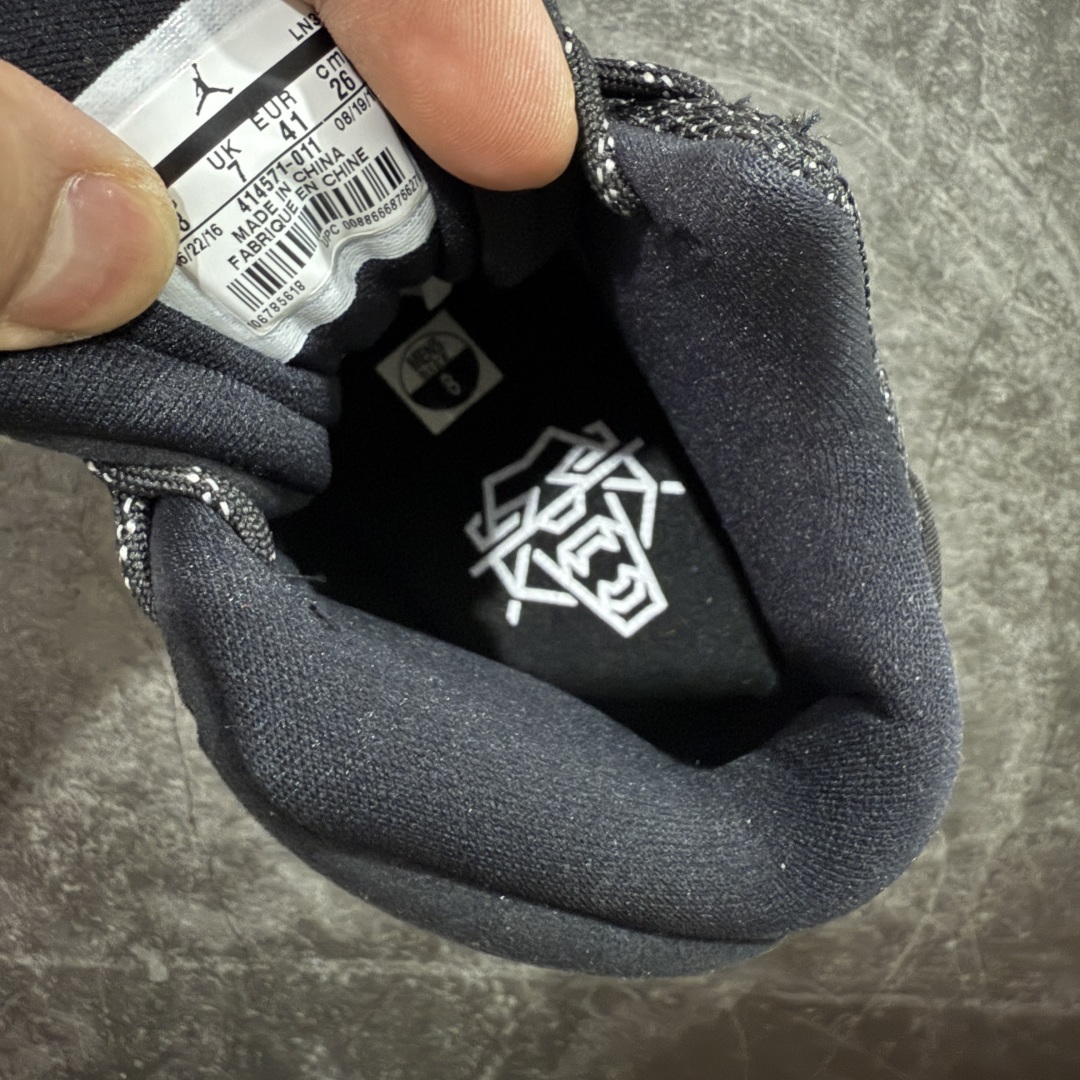 【纯原】Air Jordan AJ13 纯黑 黑猫反光猫眼 -011
全新订单配色 高端零售
外贸