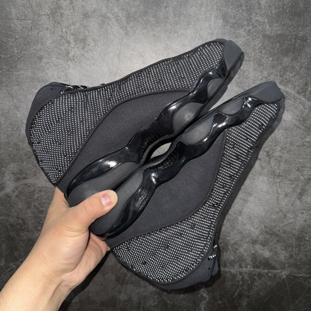 【纯原】Air Jordan AJ13 纯黑 黑猫反光猫眼 -011
全新订单配色 高端零售
外贸