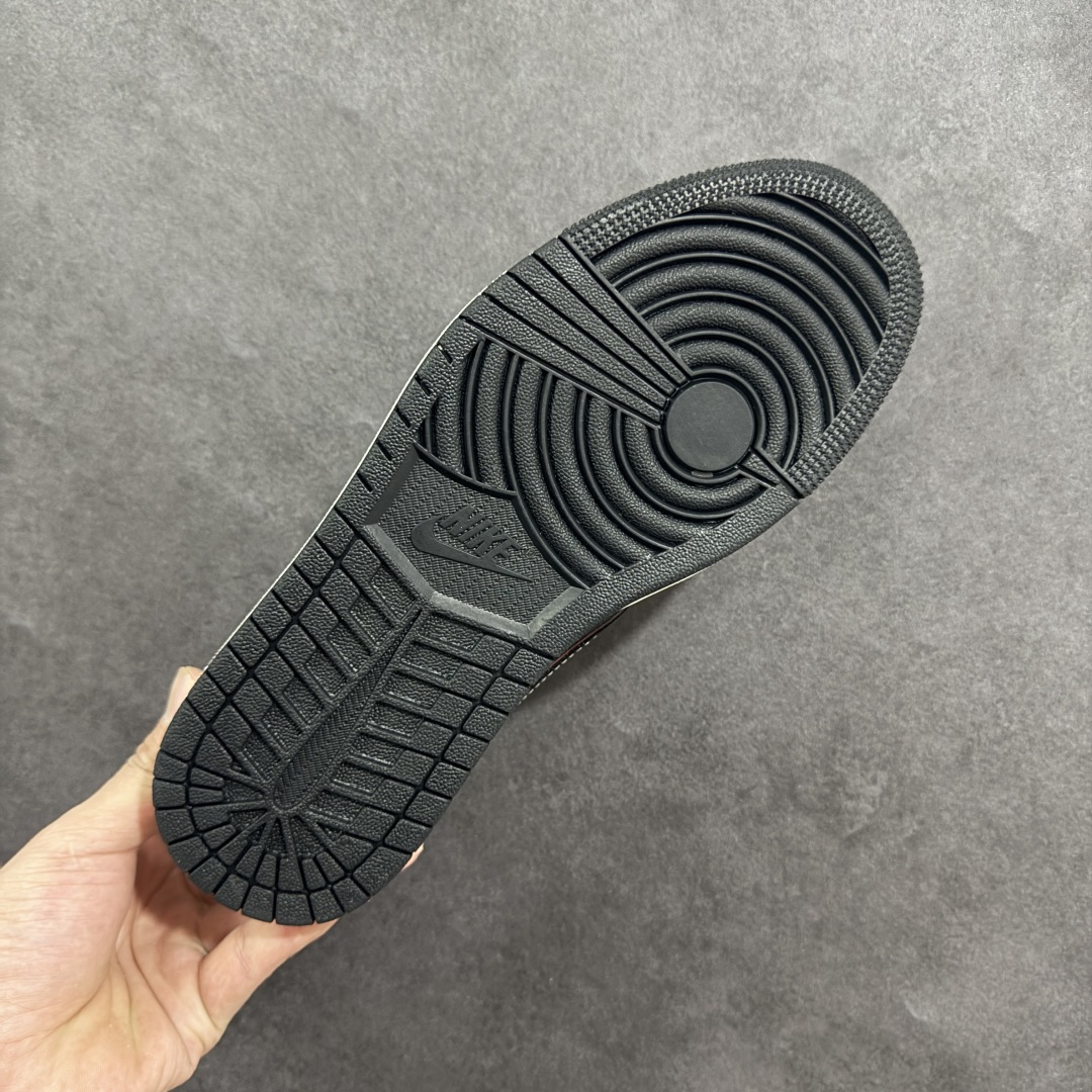 Travis Scott x Fragment Design x Jordan Air Jordan 1 Low OG SP “问界联名——鎏金黑” 低帮休闲板鞋 FC1688-238