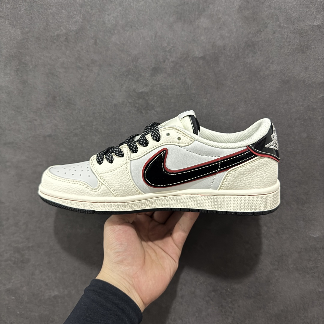 Travis Scott x Fragment Design x Jordan Air Jordan 1 Low OG SP “问界联名——鎏金黑” 低帮休闲板鞋 FC1688-238