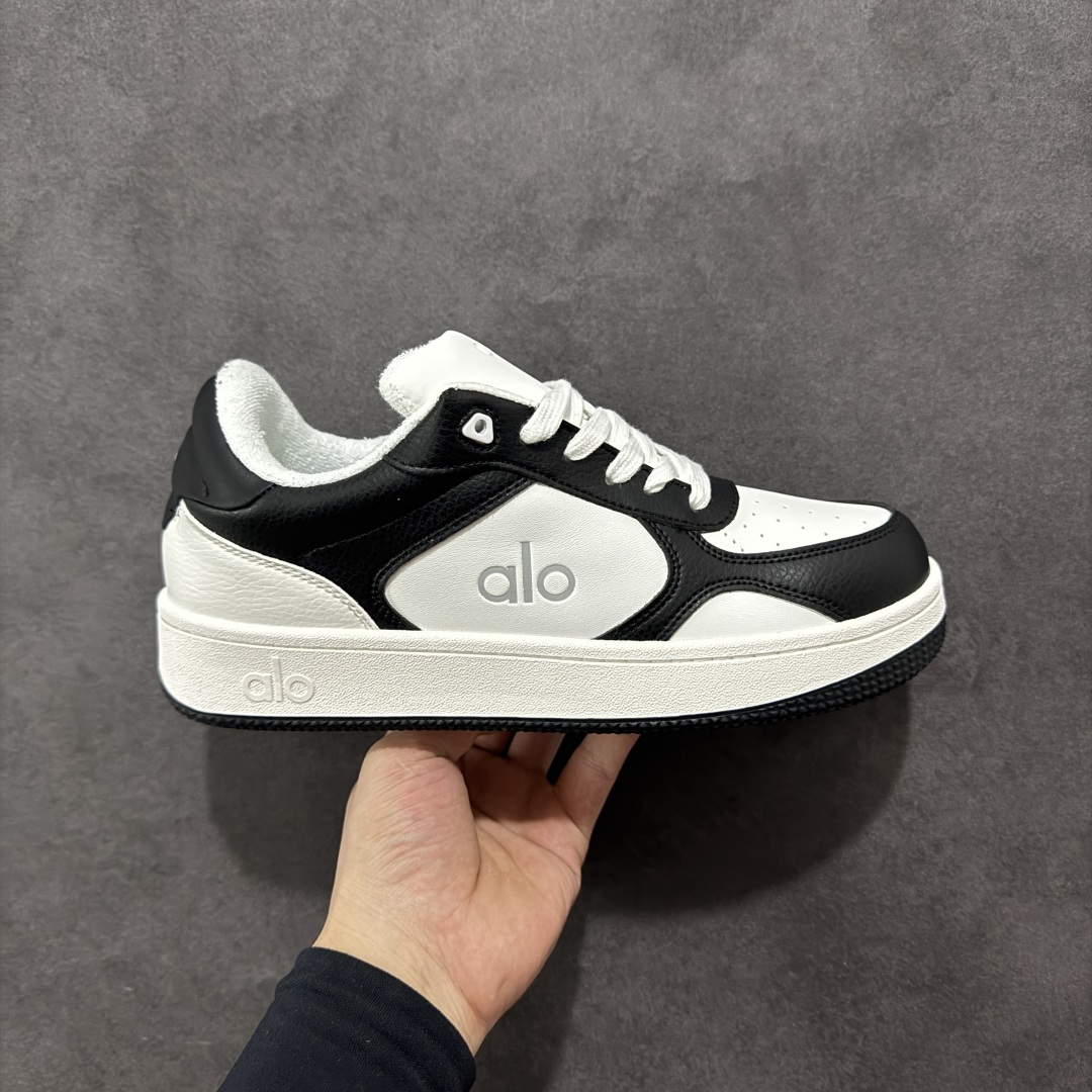 【公司级】alo25ss 春夏新款 拼色小白鞋厚底舒适休闲款 alo比耐克更懂女生！上脚超级百搭！而且超级舒适！是厚底款但是上脚一点都不沉重！ 非常轻便！套上袜套搭配更好看！而且还是明星同款推荐～上脚增高显腿细！ 超级适合我们小个子女生～鞋子整体也是经典的拼色撞色设计搭配鞋面细腻的真皮纹路肌理感！！ 尺码：36 36.5 37.5 38 38.5 39 40 40.5 41 42 42.5 43 44 44.5 45-选品中心