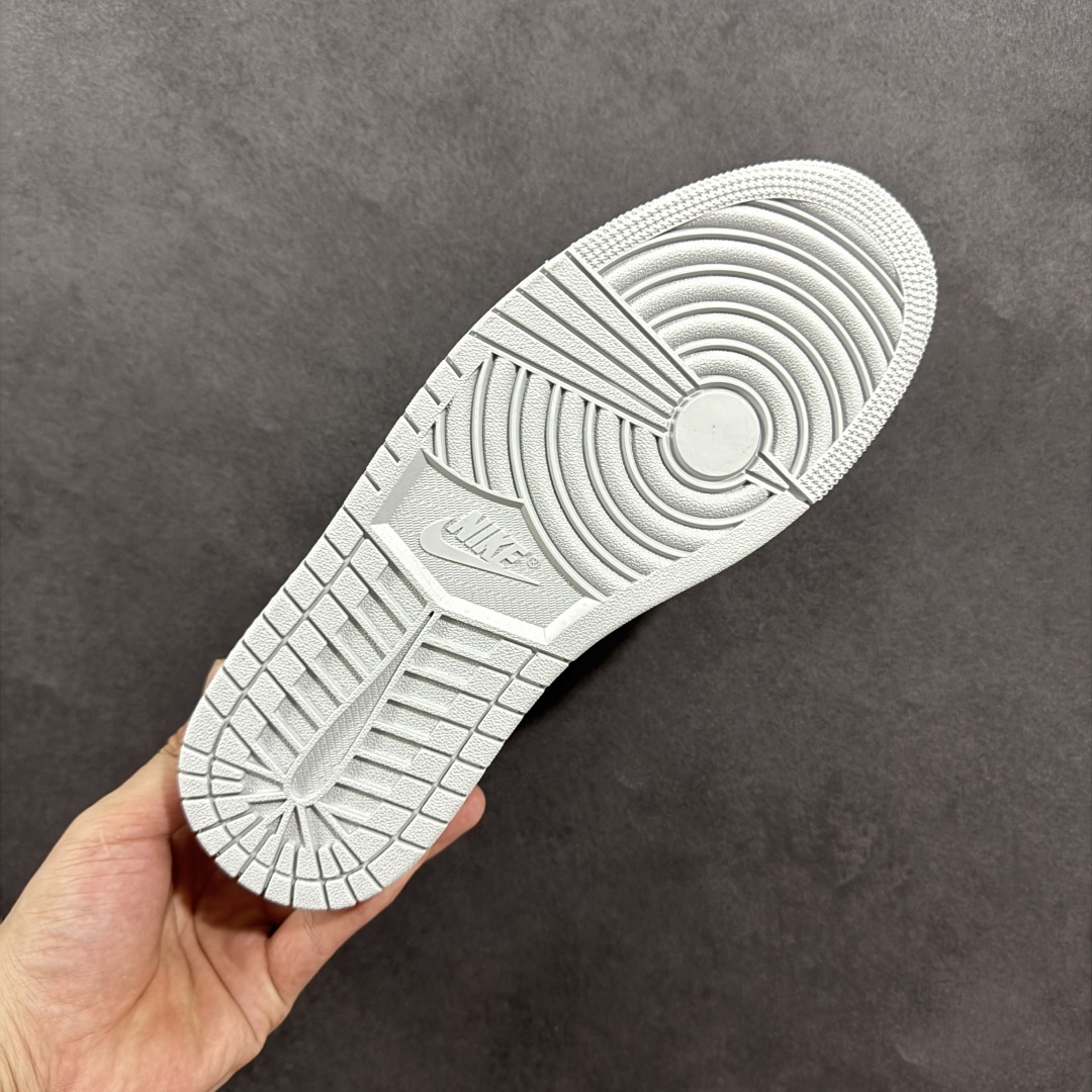 图片[9]-【K版】Air Jordan AJ1 Low 低帮 黑水泥 338145-062 全新流水线出品 市场第二梯队最强版 全部原鞋开发 原楦原纸板开发 全鞋电脑针车 原厂内置全掌气垫 原盒内在原标 唯一Zp原版鞋带绑法 免检产品 全新2022版型 全头层皮料 完美零毛边处理 原厂配置全掌气垫 价格定位良心 新配色陆续出货 尺码：36 36.5 37.5 38 38.5 39 40 40.5 41 42 42.5 43 44 44.5 45-选品中心