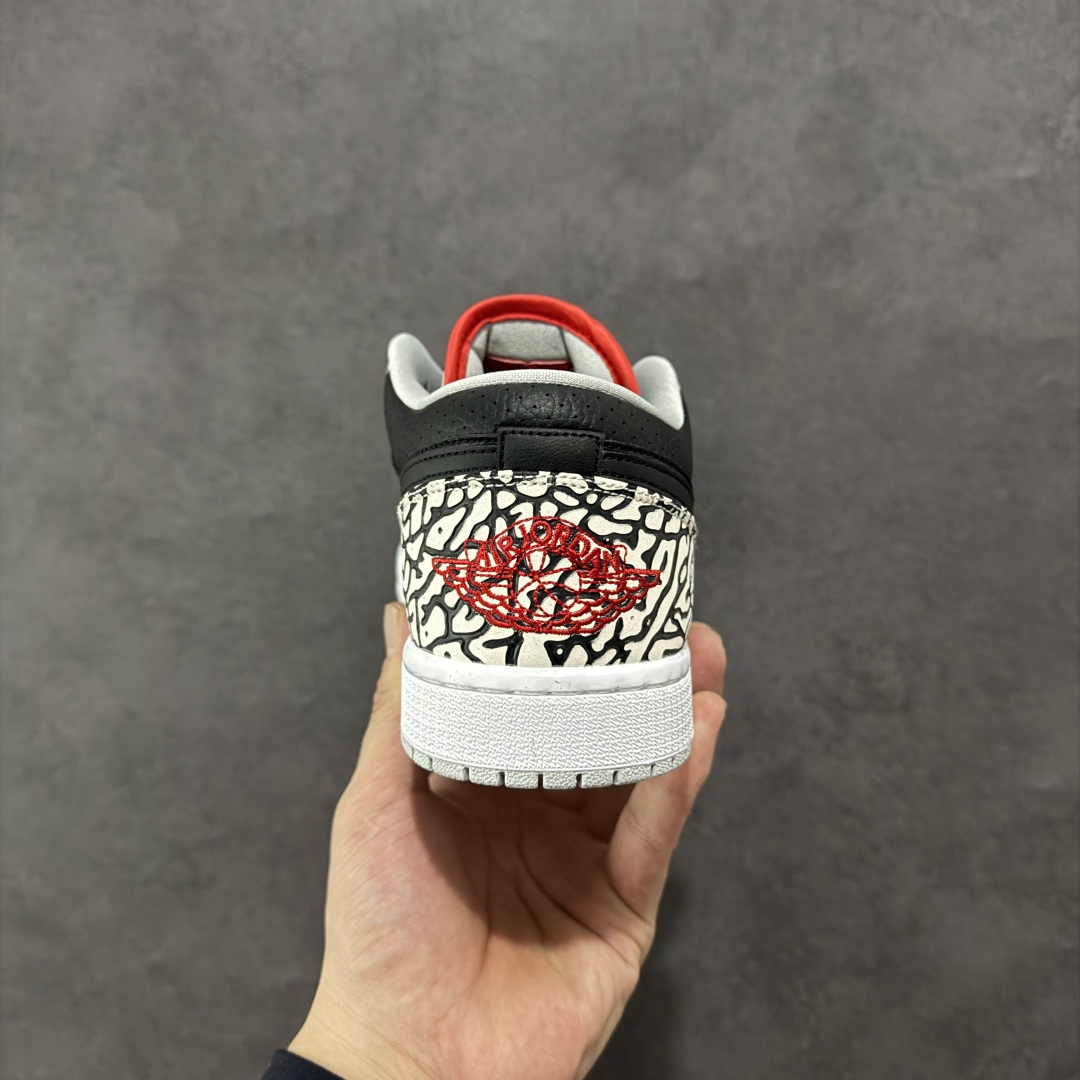 图片[4]-【K版】Air Jordan AJ1 Low 低帮 黑水泥 338145-062 全新流水线出品 市场第二梯队最强版 全部原鞋开发 原楦原纸板开发 全鞋电脑针车 原厂内置全掌气垫 原盒内在原标 唯一Zp原版鞋带绑法 免检产品 全新2022版型 全头层皮料 完美零毛边处理 原厂配置全掌气垫 价格定位良心 新配色陆续出货 尺码：36 36.5 37.5 38 38.5 39 40 40.5 41 42 42.5 43 44 44.5 45-选品中心