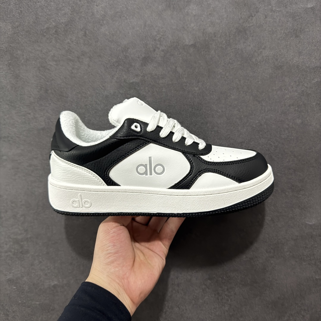 【公司级】alo25ss 春夏新款 拼色小白鞋厚底舒适休闲款 alo比耐克更懂女生！上脚超级百搭！而且超级舒适！是厚底款但是上脚一点都不沉重！ 非常轻便！套上袜套搭配更好看！而且还是明星同款推荐～上脚增高显腿细！ 超级适合我们小个子女生～鞋子整体也是经典的拼色撞色设计搭配鞋面细腻的真皮纹路肌理感！！ 尺码：36 36.5 37.5 38 38.5 39 40 40.5 41 42 42.5 43 44 44.5 45-选品中心