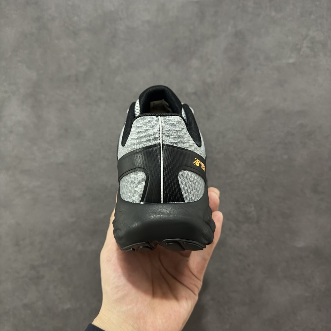 图片[4]-【顶级纯原】New Balance NB Fresh Foam Evoz舒适耐磨低帮跑步鞋 受到Fresh Foam舒适骑行的启发跑鞋将毛绒舒适感提升到一个新的水平这款鞋旨在提供我们柔软 缓震的足底体验采用FreshFoam技术可平衡巅峰性能和一流的缓震性能 货号： UTRNWB 尺码：40-45-选品中心