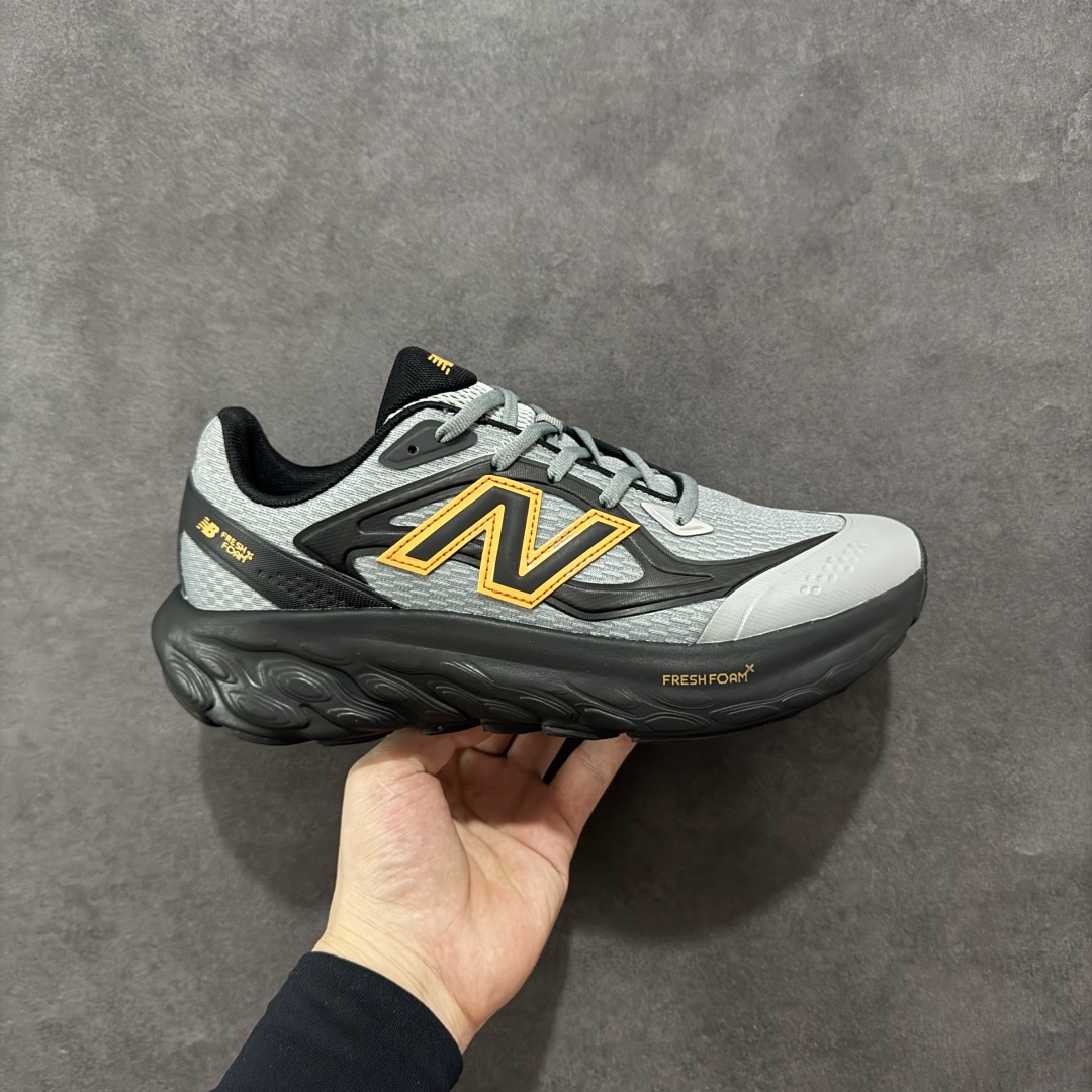 【顶级纯原】New Balance NB Fresh Foam Evoz舒适耐磨低帮跑步鞋 受到Fresh Foam舒适骑行的启发跑鞋将毛绒舒适感提升到一个新的水平这款鞋旨在提供我们柔软 缓震的足底体验采用FreshFoam技术可平衡巅峰性能和一流的缓震性能 货号: UTRNWB 尺码:40-45-选品中心