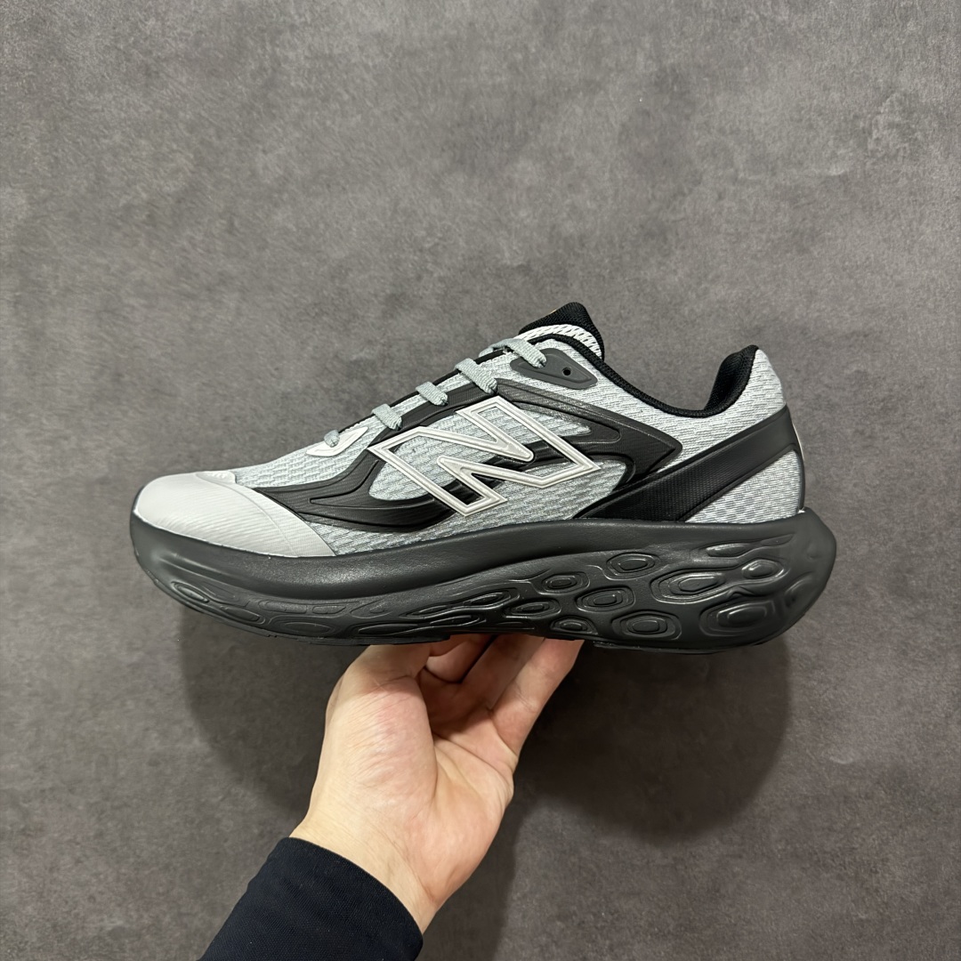 图片[2]-【顶级纯原】New Balance NB Fresh Foam Evoz舒适耐磨低帮跑步鞋 受到Fresh Foam舒适骑行的启发跑鞋将毛绒舒适感提升到一个新的水平这款鞋旨在提供我们柔软 缓震的足底体验采用FreshFoam技术可平衡巅峰性能和一流的缓震性能 货号： UTRNWB 尺码：40-45-选品中心