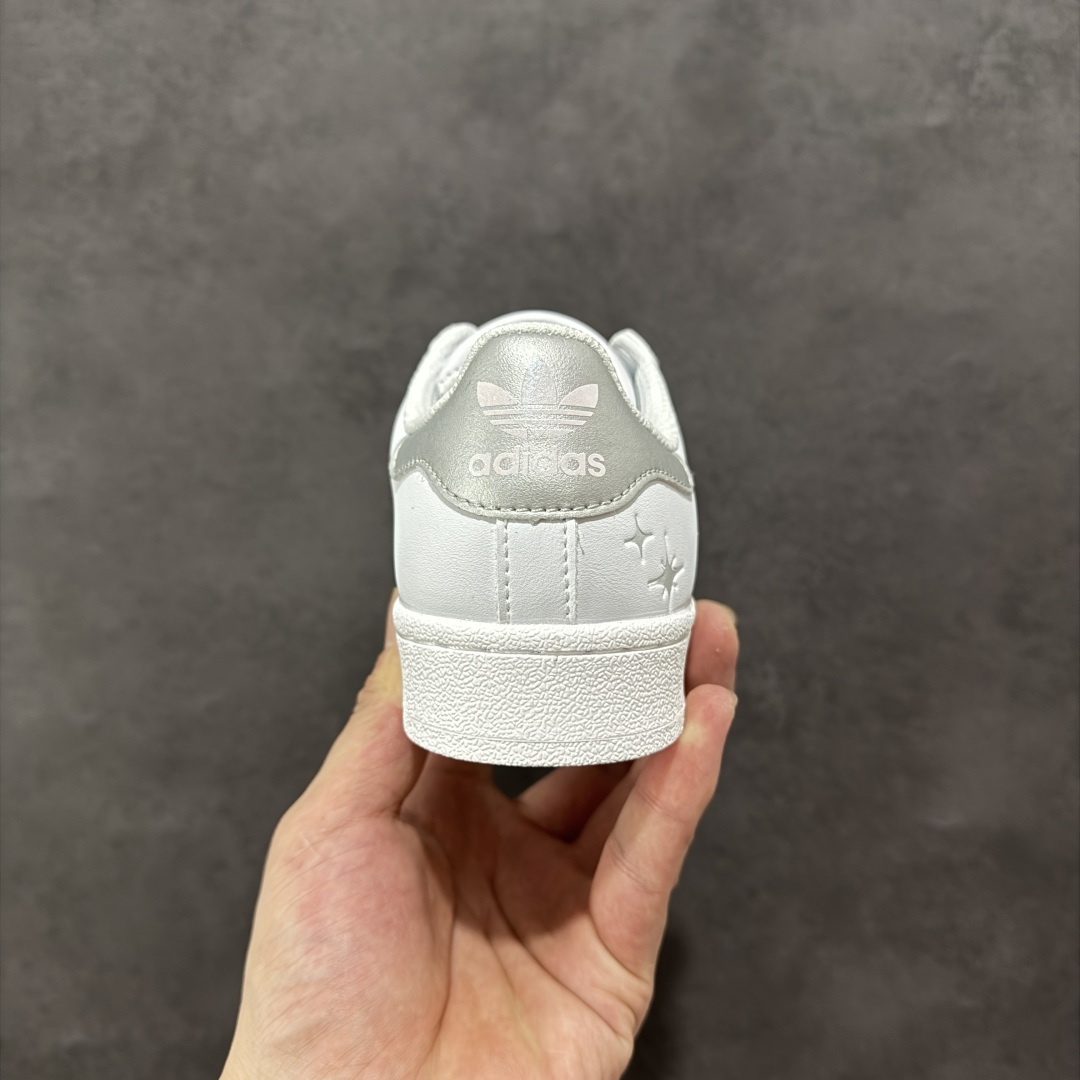 图片[4]-【公司级】AD Originals Superstar 贝壳头 采用全新头层拼接皮革材质 后跟采用特色3D立体印字 渠道正品订单 诠释市场最高工艺水平 全鞋进口头层皮料打造。区别市面普通真标版本，进出专柜无压力 货号：JQ8777 尺码：35-40-选品中心