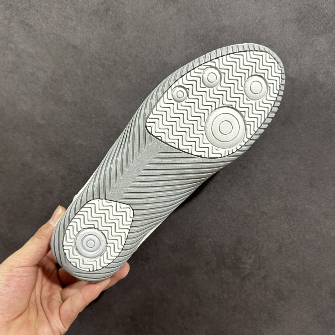 图片[9]-【公司级】亚瑟士 Onitsuka Tiger 鬼塚虎 SCLAW 鬼冢虎 轻便舒适 防滑耐磨透气支撑 低帮 生活休闲鞋 男女同款 复古美学极简风格，配色独具个性又超级好看。鞋口织物收口，经典鞋袜一体，明线设计标志性 logo，太亮眼啦！整体采用织物和柔软皮革拼接，时尚质感满满。关键是上脚舒服得不得了，巨好穿！不管是日常搭配还是运动，它都能完美胜任。别再犹豫，赶紧把它带回家！#鬼塚虎#明星同款 #舒适好穿 #夏日宝藏透气蓝球鞋 #夏日宝藏休闲老爹鞋#酷飒男女情侣款宝藏鞋。 尺码：36-45含半码-选品中心