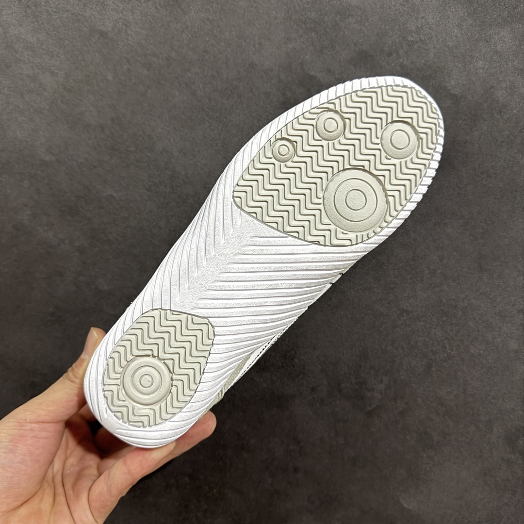 图片[9]-【公司级】亚瑟士 Onitsuka Tiger 鬼塚虎 SCLAW 鬼冢虎 轻便舒适 防滑耐磨透气支撑 低帮 生活休闲鞋 男女同款 复古美学极简风格，配色独具个性又超级好看。鞋口织物收口，经典鞋袜一体，明线设计标志性 logo，太亮眼啦！整体采用织物和柔软皮革拼接，时尚质感满满。关键是上脚舒服得不得了，巨好穿！不管是日常搭配还是运动，它都能完美胜任。别再犹豫，赶紧把它带回家！#鬼塚虎#明星同款 #舒适好穿 #夏日宝藏透气蓝球鞋 #夏日宝藏休闲老爹鞋#酷飒男女情侣款宝藏鞋。 尺码：36-45含半码-选品中心