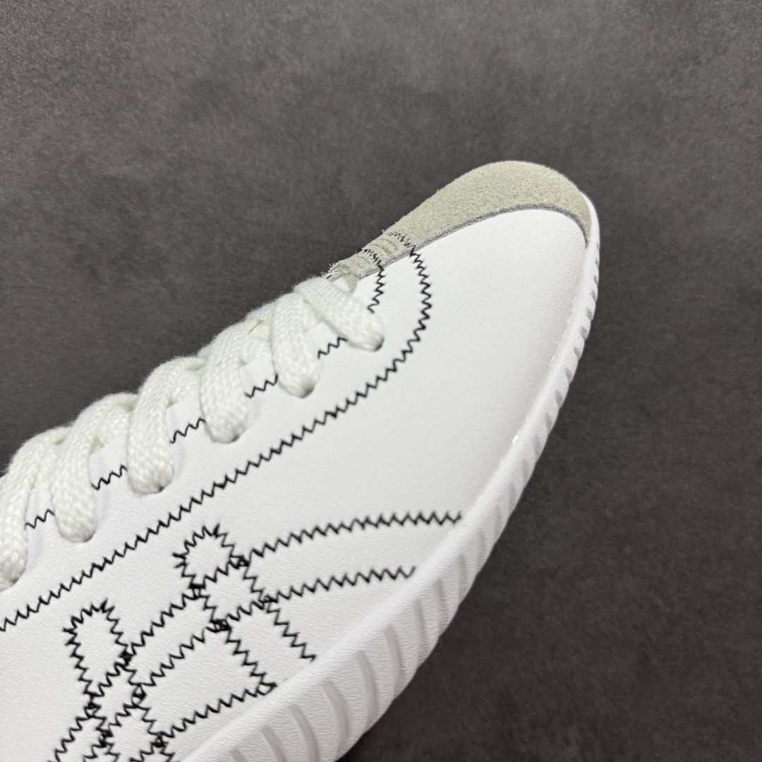 图片[5]-【公司级】亚瑟士 Onitsuka Tiger 鬼塚虎 SCLAW 鬼冢虎 轻便舒适 防滑耐磨透气支撑 低帮 生活休闲鞋 男女同款 复古美学极简风格，配色独具个性又超级好看。鞋口织物收口，经典鞋袜一体，明线设计标志性 logo，太亮眼啦！整体采用织物和柔软皮革拼接，时尚质感满满。关键是上脚舒服得不得了，巨好穿！不管是日常搭配还是运动，它都能完美胜任。别再犹豫，赶紧把它带回家！#鬼塚虎#明星同款 #舒适好穿 #夏日宝藏透气蓝球鞋 #夏日宝藏休闲老爹鞋#酷飒男女情侣款宝藏鞋。 尺码：36-45含半码-选品中心