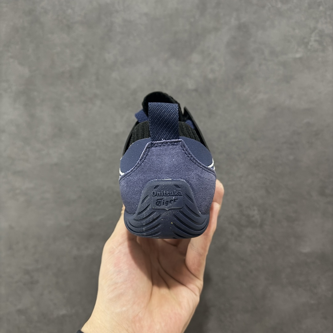 图片[4]-【公司级】亚瑟士 Onitsuka Tiger 鬼塚虎 SCLAW 鬼冢虎 轻便舒适 防滑耐磨透气支撑 低帮 生活休闲鞋 男女同款 复古美学极简风格，配色独具个性又超级好看。鞋口织物收口，经典鞋袜一体，明线设计标志性 logo，太亮眼啦！整体采用织物和柔软皮革拼接，时尚质感满满。关键是上脚舒服得不得了，巨好穿！不管是日常搭配还是运动，它都能完美胜任。别再犹豫，赶紧把它带回家！#鬼塚虎#明星同款 #舒适好穿 #夏日宝藏透气蓝球鞋 #夏日宝藏休闲老爹鞋#酷飒男女情侣款宝藏鞋。 尺码：36-45含半码-选品中心