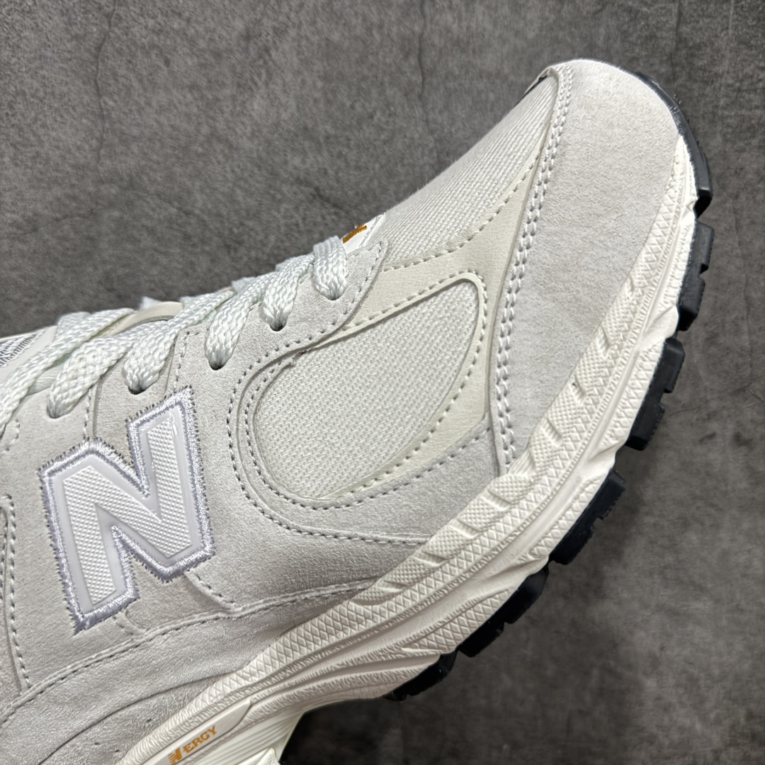 图片[6]-【纯原c版】NB New Balance M2002R 新百伦M2002REC 浅灰色 全新版本出货 新配色陆续开发出货 品质很好 价格实惠 全套原楦原纸板原厂数据开发 原厂网纱 原装进口皮料 正确绒感卡色 正确中底拉帮中底网布细节 一比一手工擦旧效果 冲裁组合 匠心打造 耗时两个月开发完成 工艺极其复杂难度可想而知 新开独立私模大底 全网唯一正确做旧组合大底 高端零售专供产物 尺码：36 37 37.5 38 38.5 39.5 40 40.5 41.5 42 42.5 43 44 44.5 45 45.5 46.5-选品中心