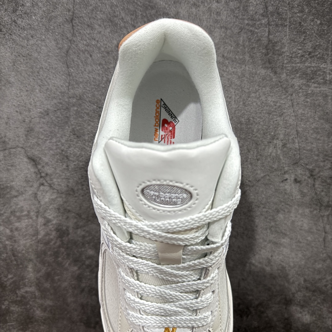 图片[8]-【纯原c版】NB New Balance M2002R 新百伦M2002REC 浅灰色 全新版本出货 新配色陆续开发出货 品质很好 价格实惠 全套原楦原纸板原厂数据开发 原厂网纱 原装进口皮料 正确绒感卡色 正确中底拉帮中底网布细节 一比一手工擦旧效果 冲裁组合 匠心打造 耗时两个月开发完成 工艺极其复杂难度可想而知 新开独立私模大底 全网唯一正确做旧组合大底 高端零售专供产物 尺码：36 37 37.5 38 38.5 39.5 40 40.5 41.5 42 42.5 43 44 44.5 45 45.5 46.5-选品中心